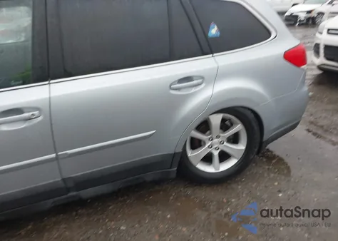 2013 Subaru Outback 2.5I Limited z USA, uszkodzony, nr VIN 4S4BRCPC1D3206458